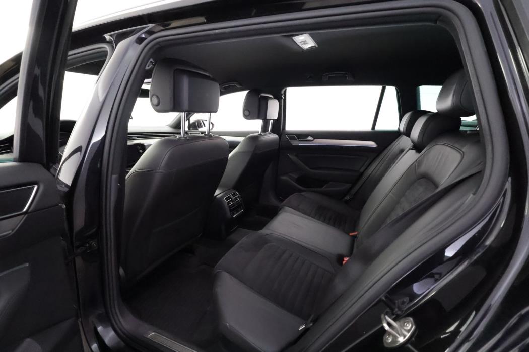 VOLKSWAGEN Passat 2018