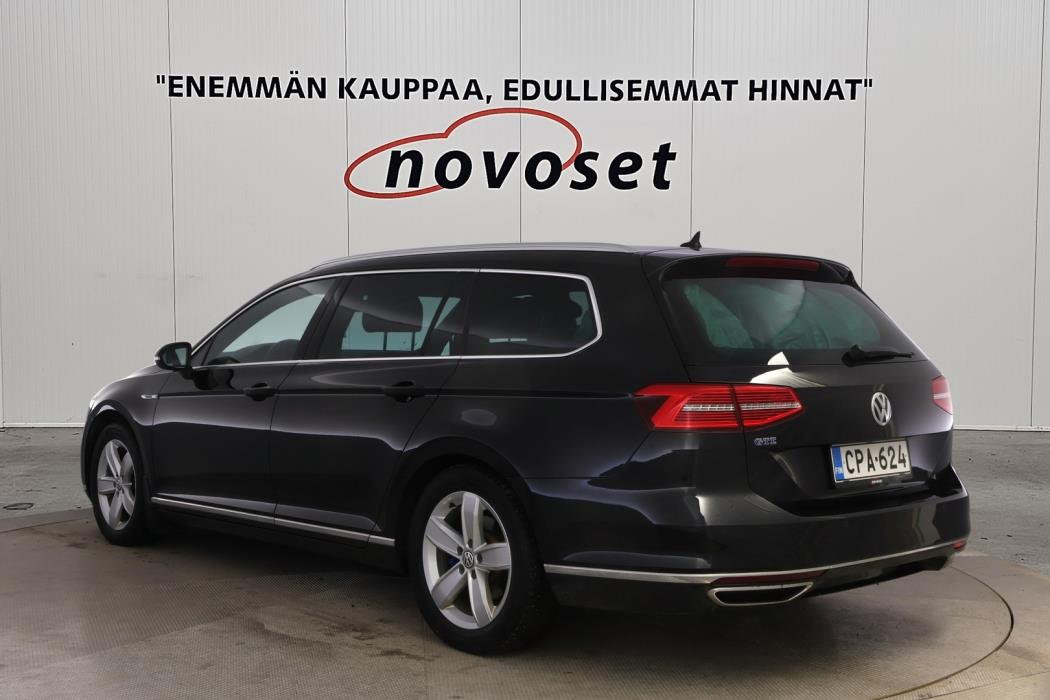 VOLKSWAGEN Passat 2018
