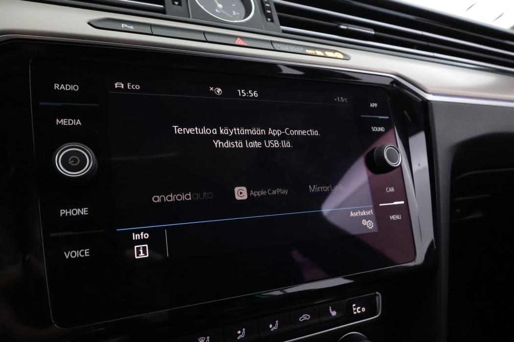 VOLKSWAGEN Passat 2018