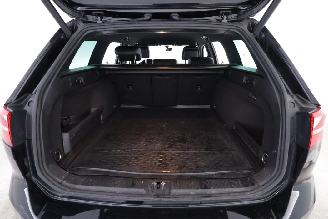 VOLKSWAGEN Passat 2018