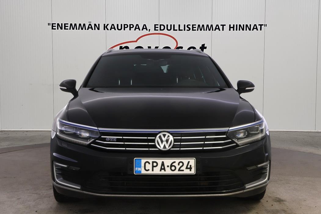 VOLKSWAGEN Passat 2018