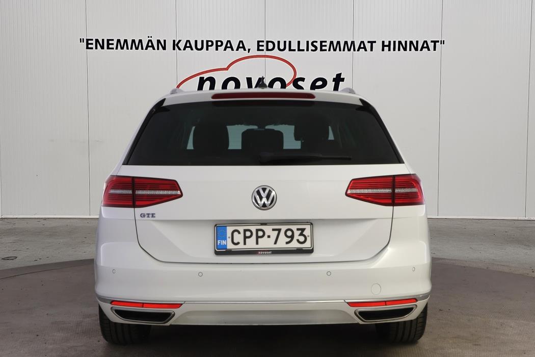 VOLKSWAGEN Passat 2016