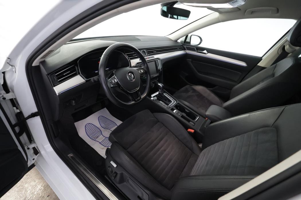 VOLKSWAGEN Passat 2016