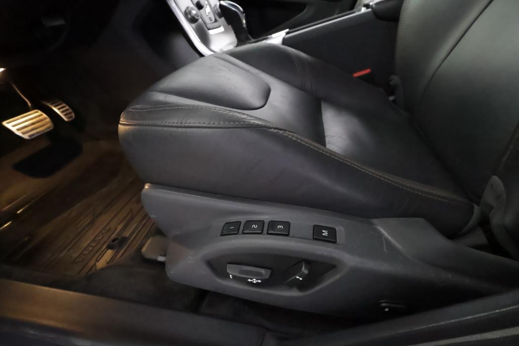 VOLVO V60 Cross Country 2018