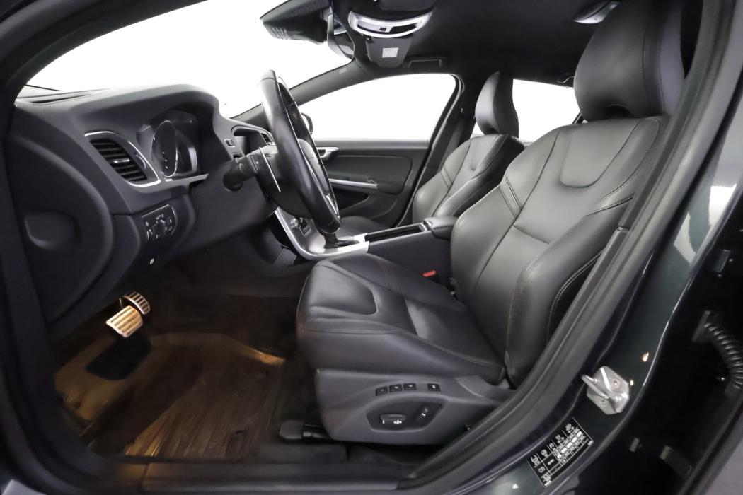 VOLVO V60 Cross Country 2018