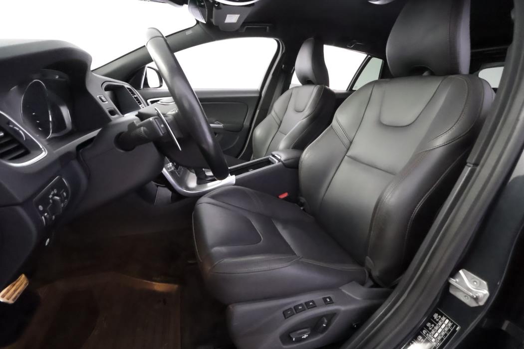 VOLVO V60 Cross Country 2018