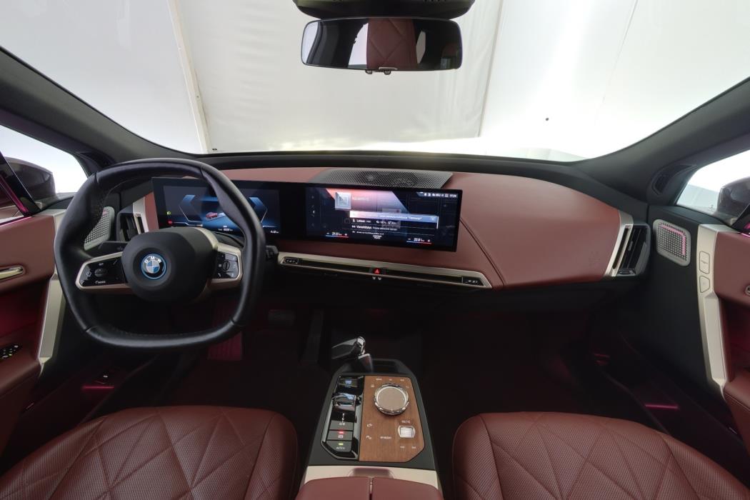 BMW iX 2022
