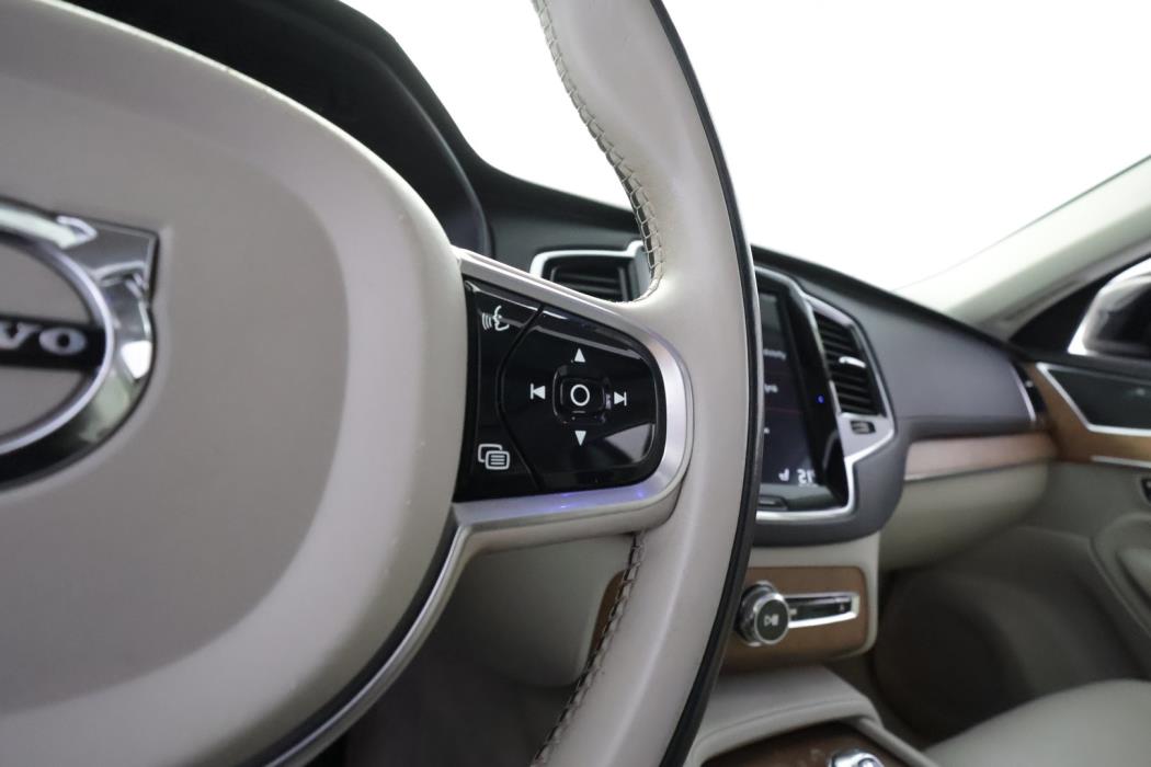 VOLVO XC90 2019