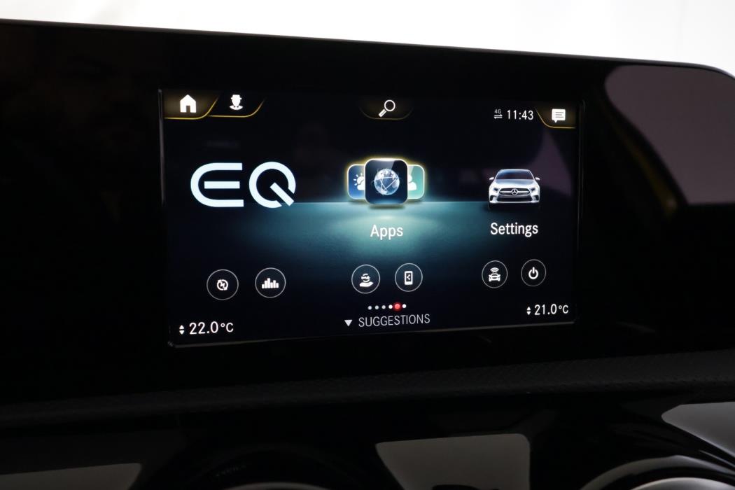 MERCEDES-BENZ A 2021
