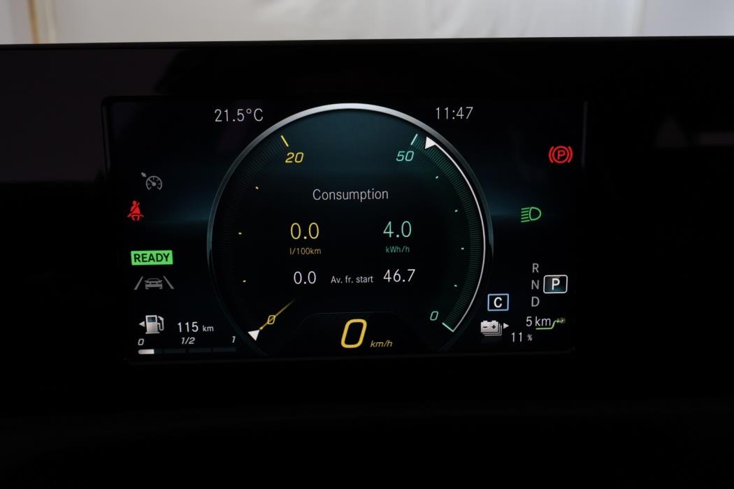 MERCEDES-BENZ A 2021