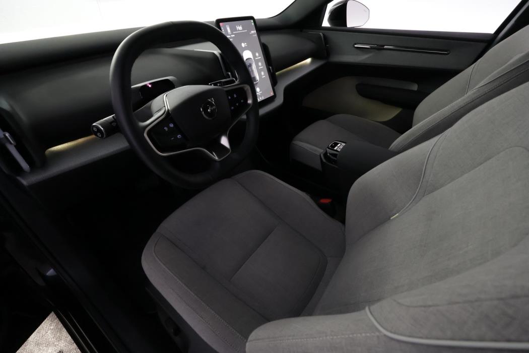 VOLVO EX30 2024