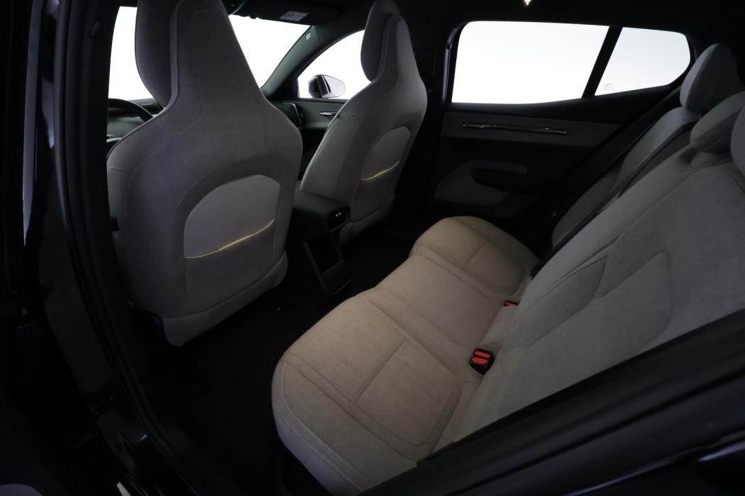 VOLVO EX30 2024