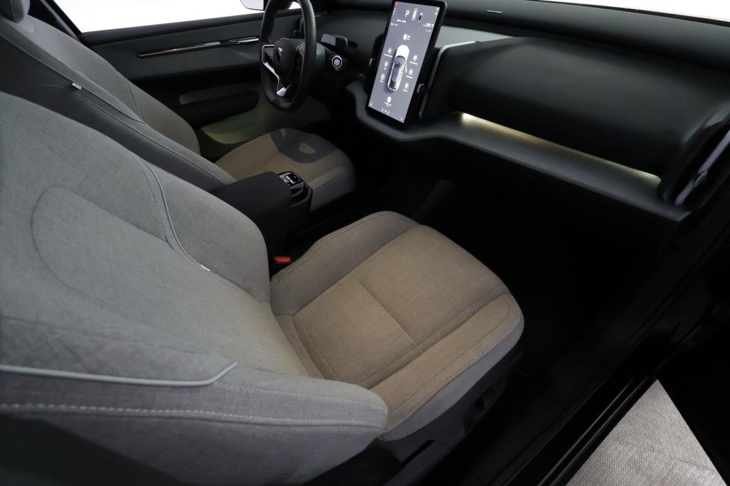 VOLVO EX30 2024