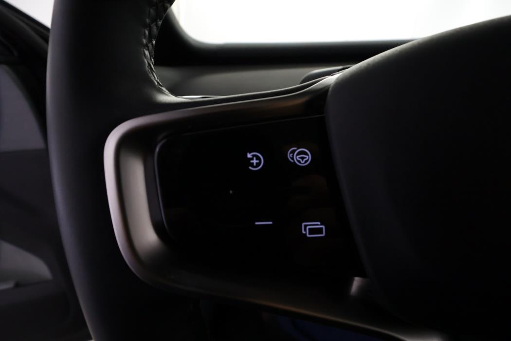 VOLVO EX30 2024