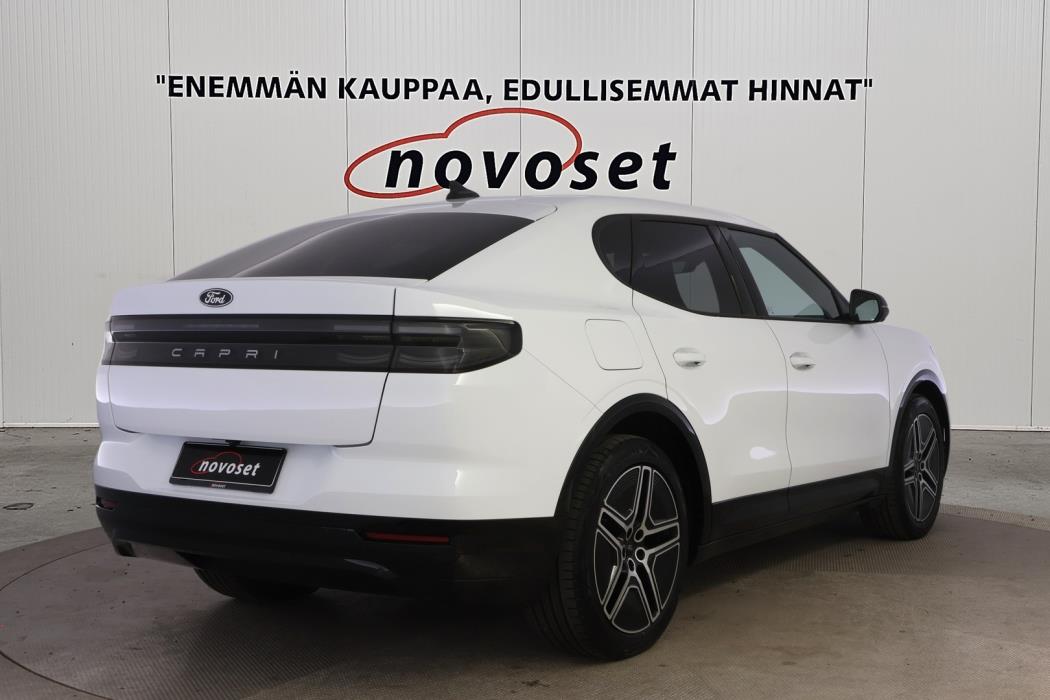 FORD CAPRI 2025