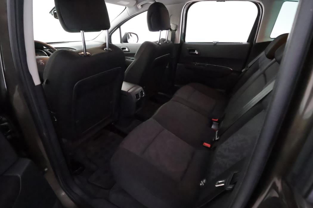 PEUGEOT 3008 2010