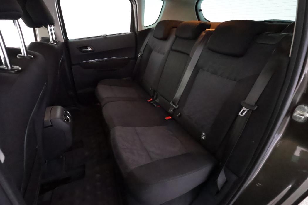 PEUGEOT 3008 2010