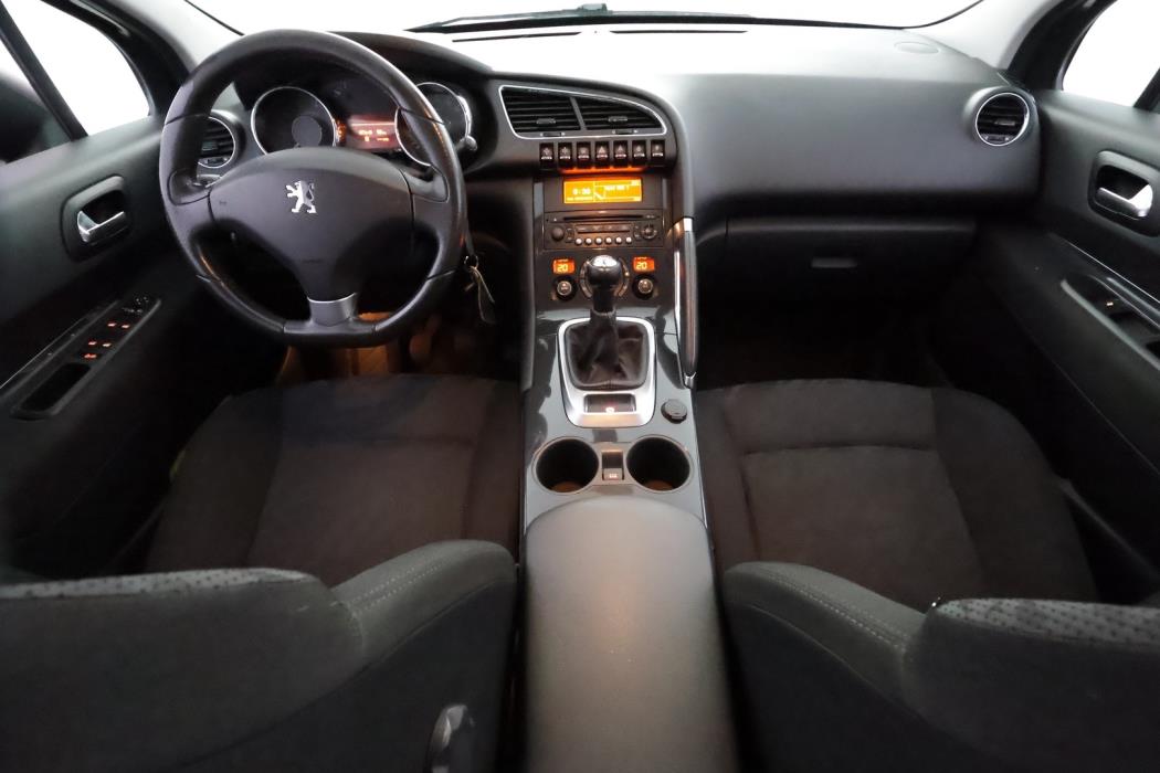 PEUGEOT 3008 2010