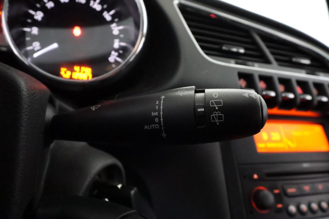 PEUGEOT 3008 2010