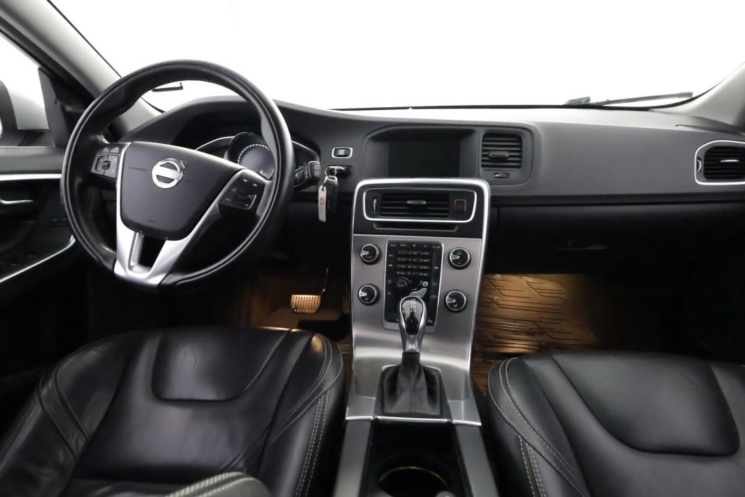 VOLVO V60 2014