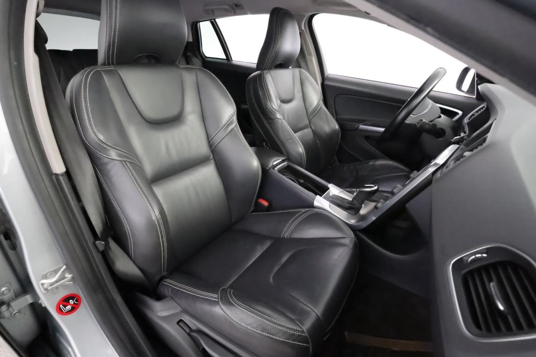 VOLVO V60 2014