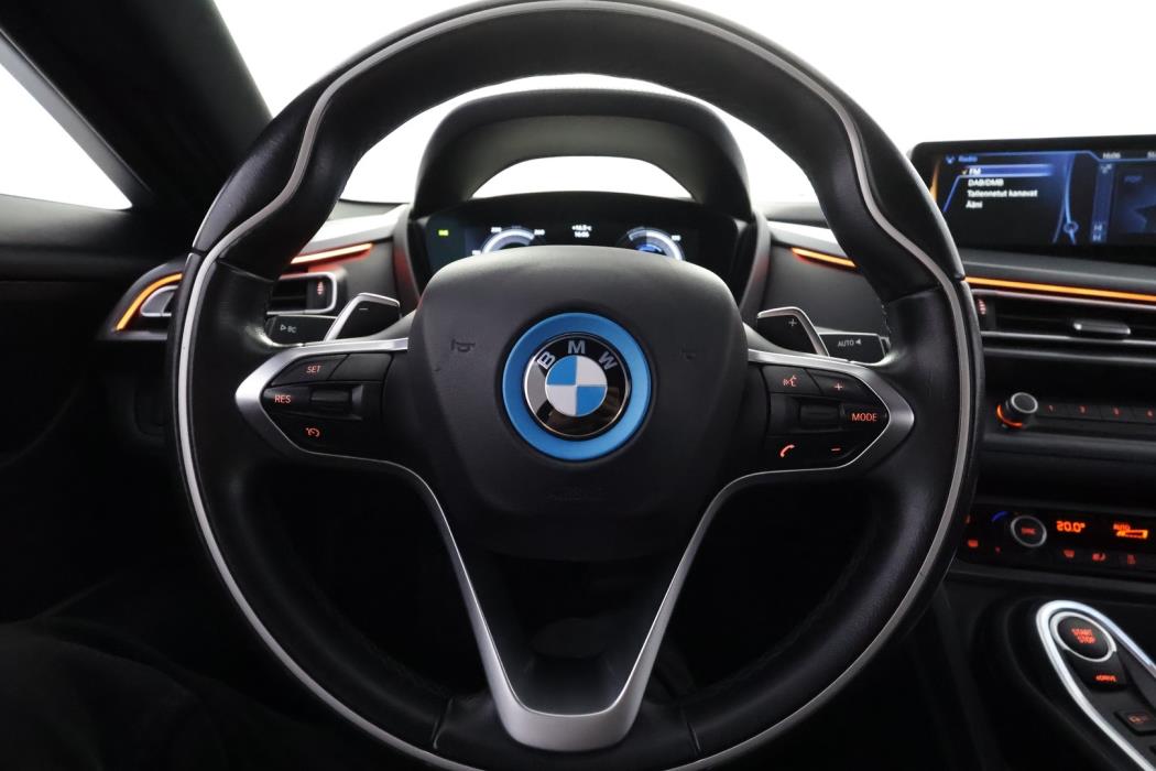 BMW i8 2016