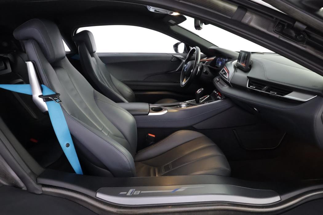 BMW i8 2016