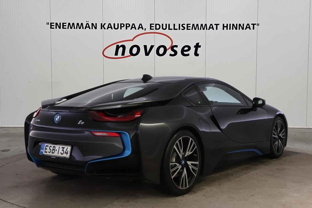 BMW i8 2016