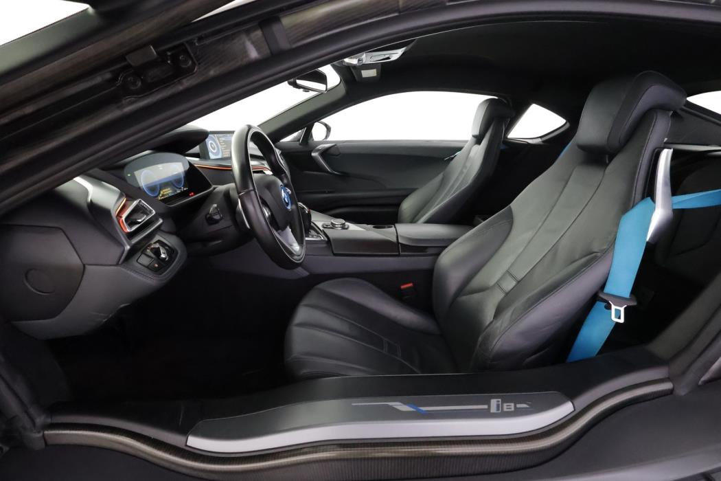 BMW i8 2016