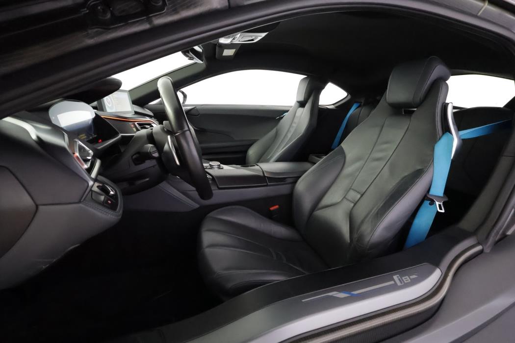 BMW i8 2016