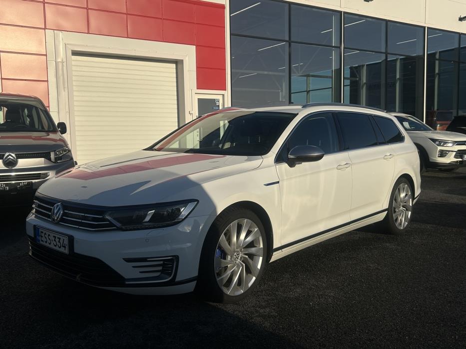 VOLKSWAGEN Passat 2017
