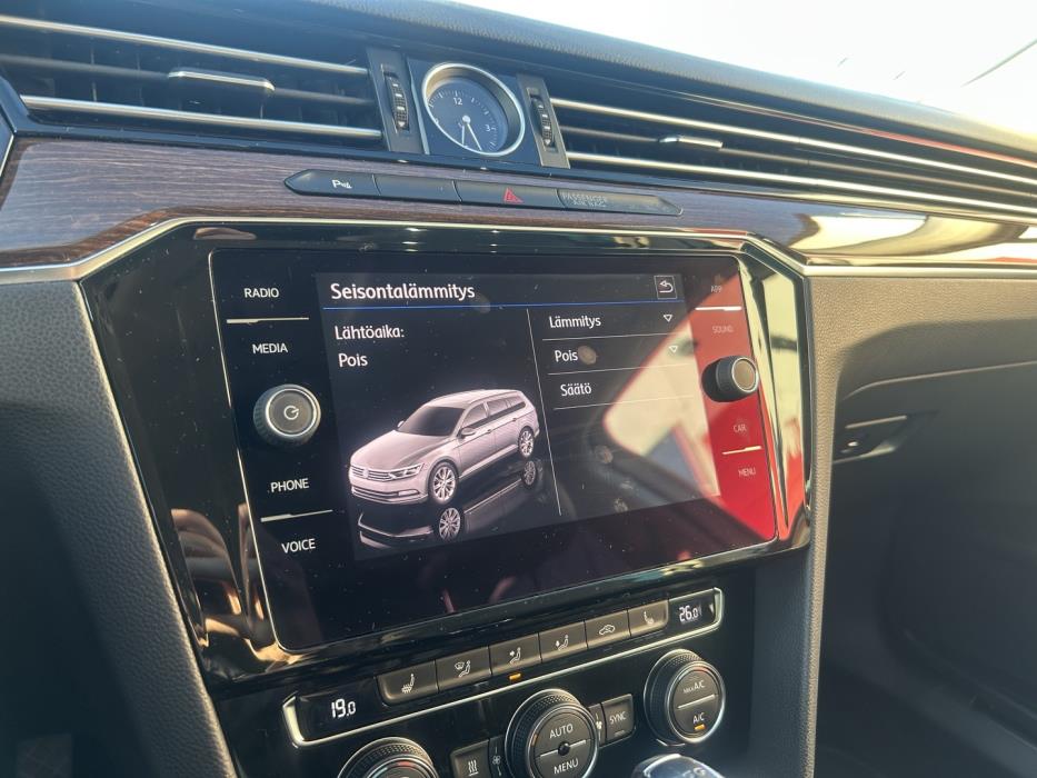 VOLKSWAGEN Passat 2017