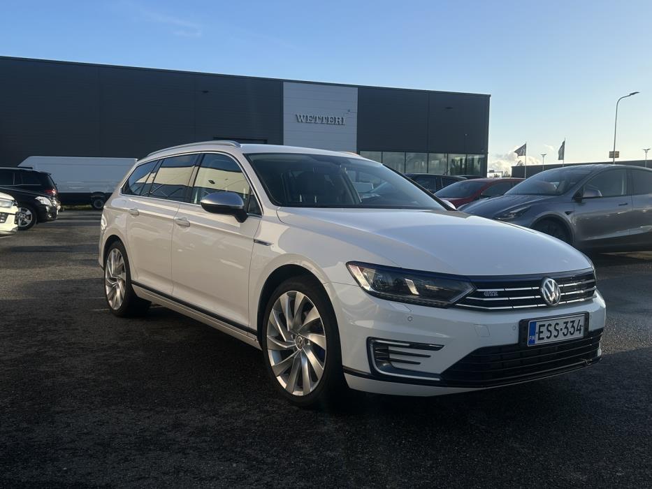 VOLKSWAGEN Passat 2017