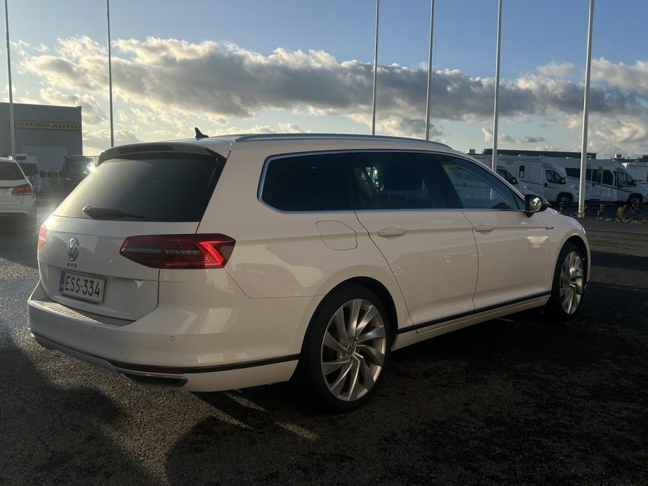 VOLKSWAGEN Passat 2017
