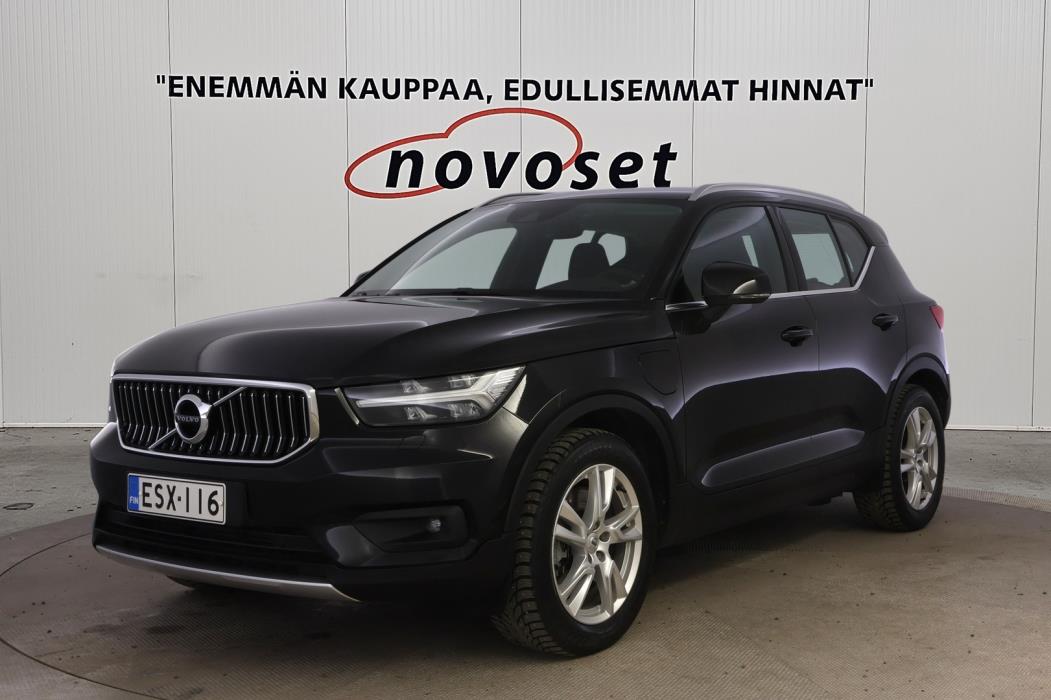 VOLVO XC40 2021