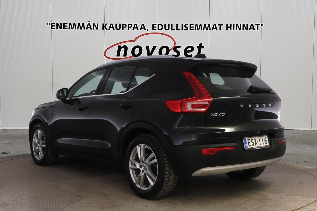 VOLVO XC40 2021