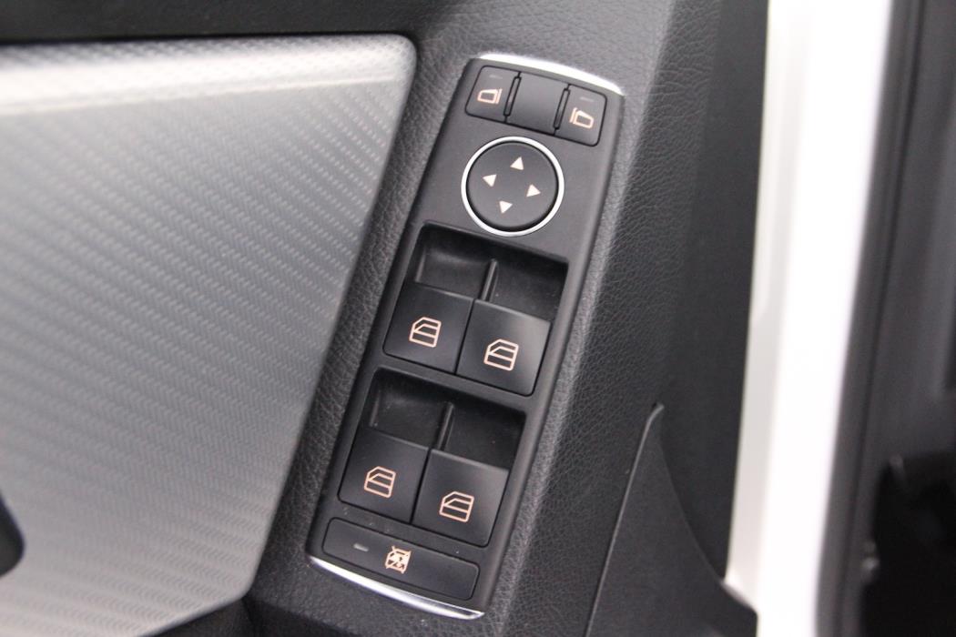 MERCEDES-BENZ GLK 2013