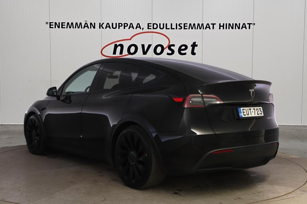TESLA Model Y 2022