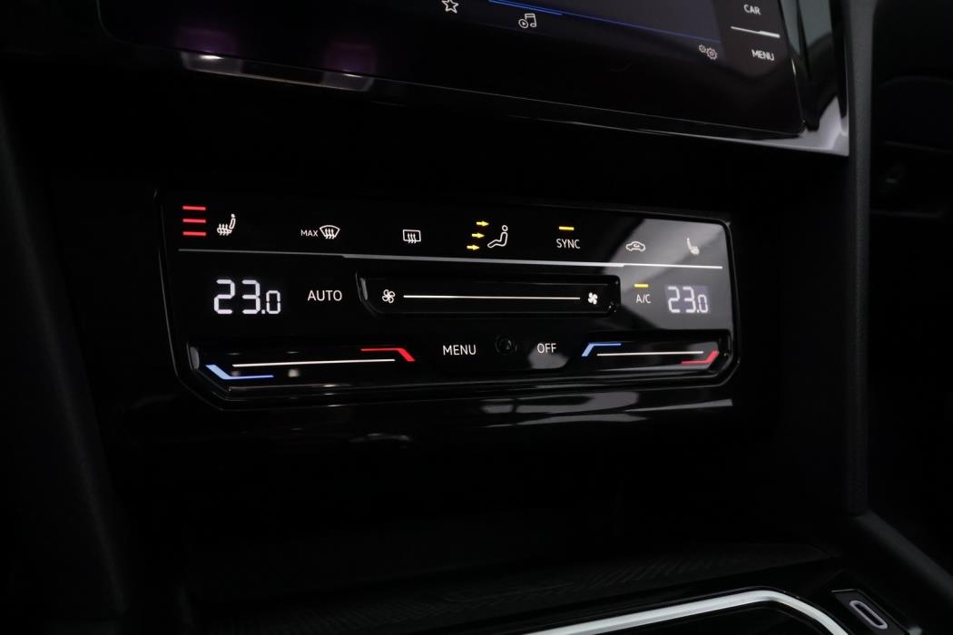 VOLKSWAGEN Passat 2021