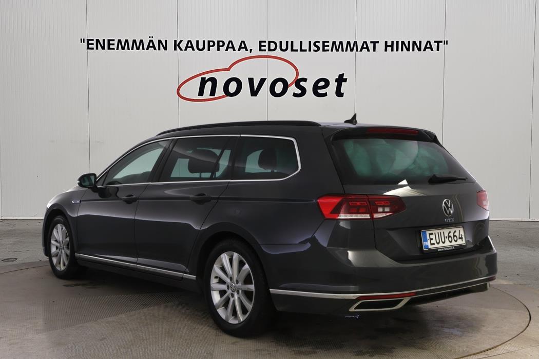 VOLKSWAGEN Passat 2021