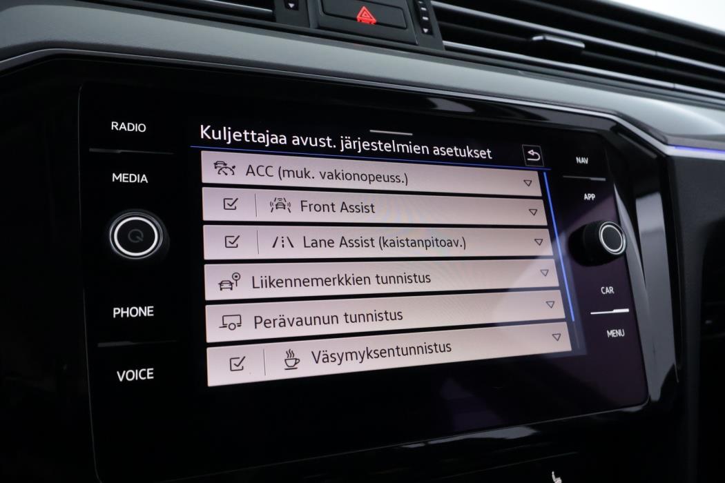 VOLKSWAGEN Passat 2021