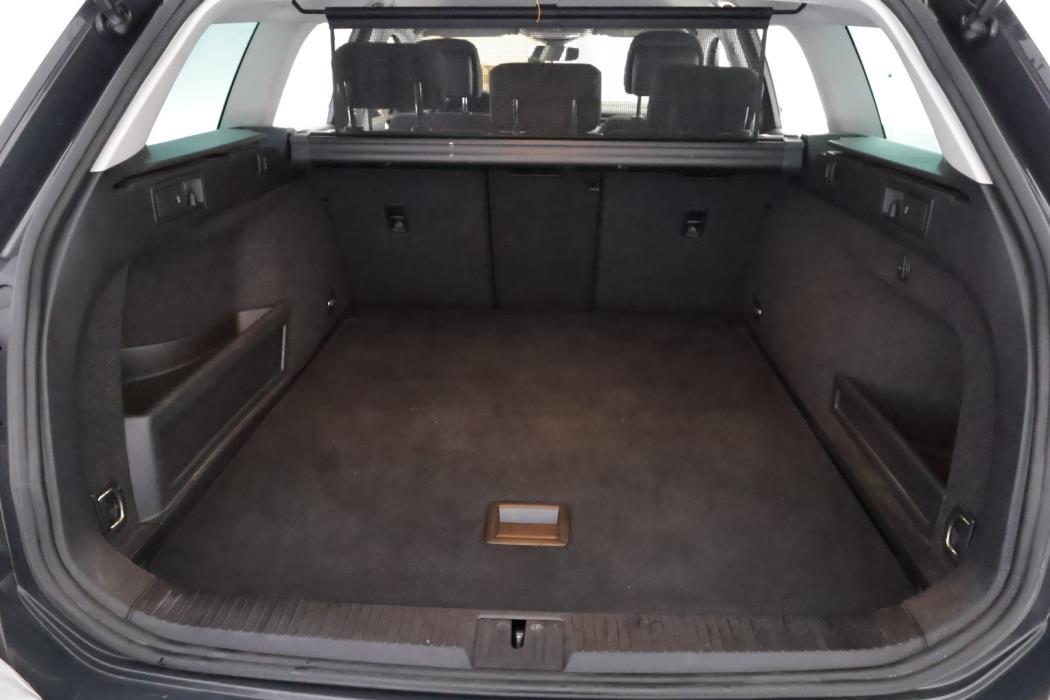 VOLKSWAGEN Passat 2021