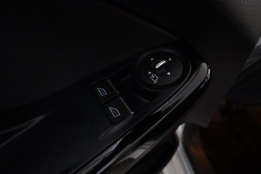 FORD Fiesta 2014
