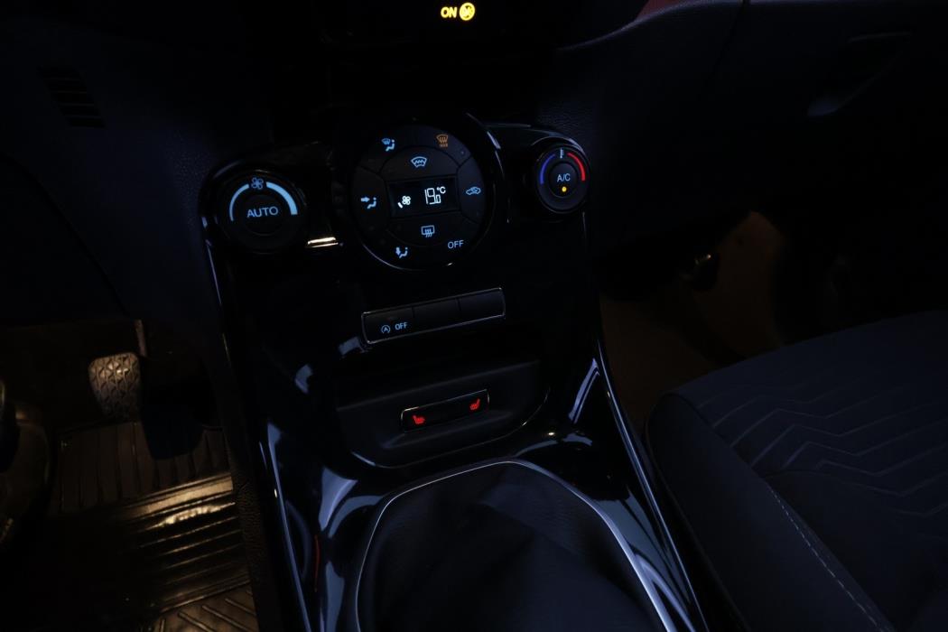 FORD Fiesta 2014