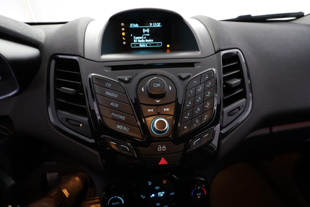 FORD Fiesta 2014