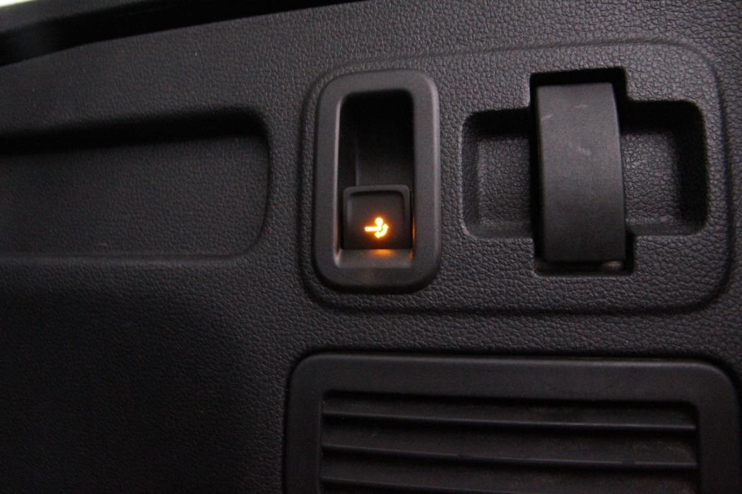 VOLKSWAGEN Touran 2016