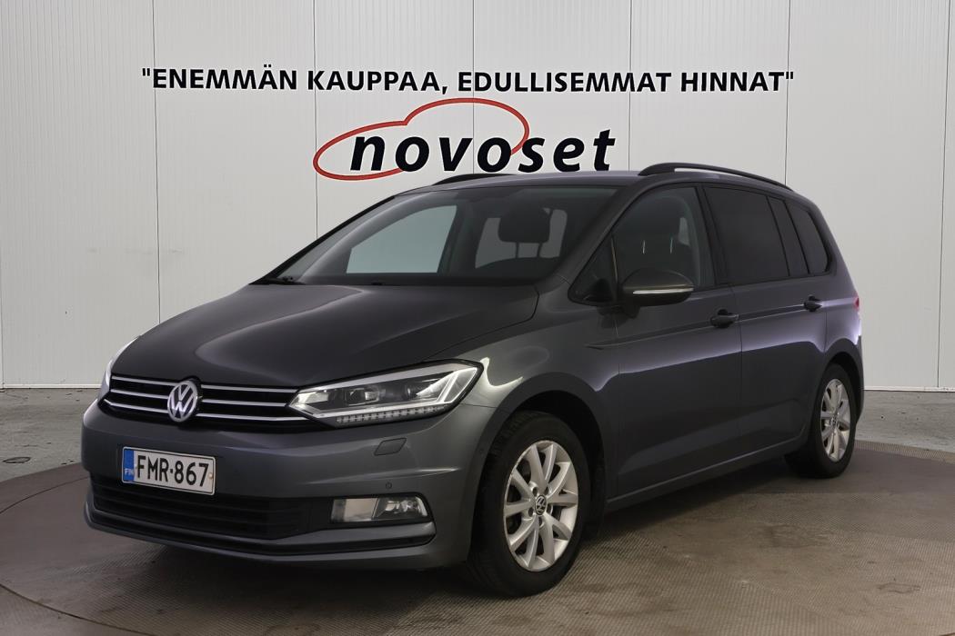 VOLKSWAGEN Touran 2017