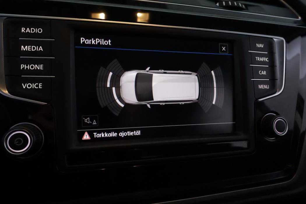 VOLKSWAGEN Touran 2017