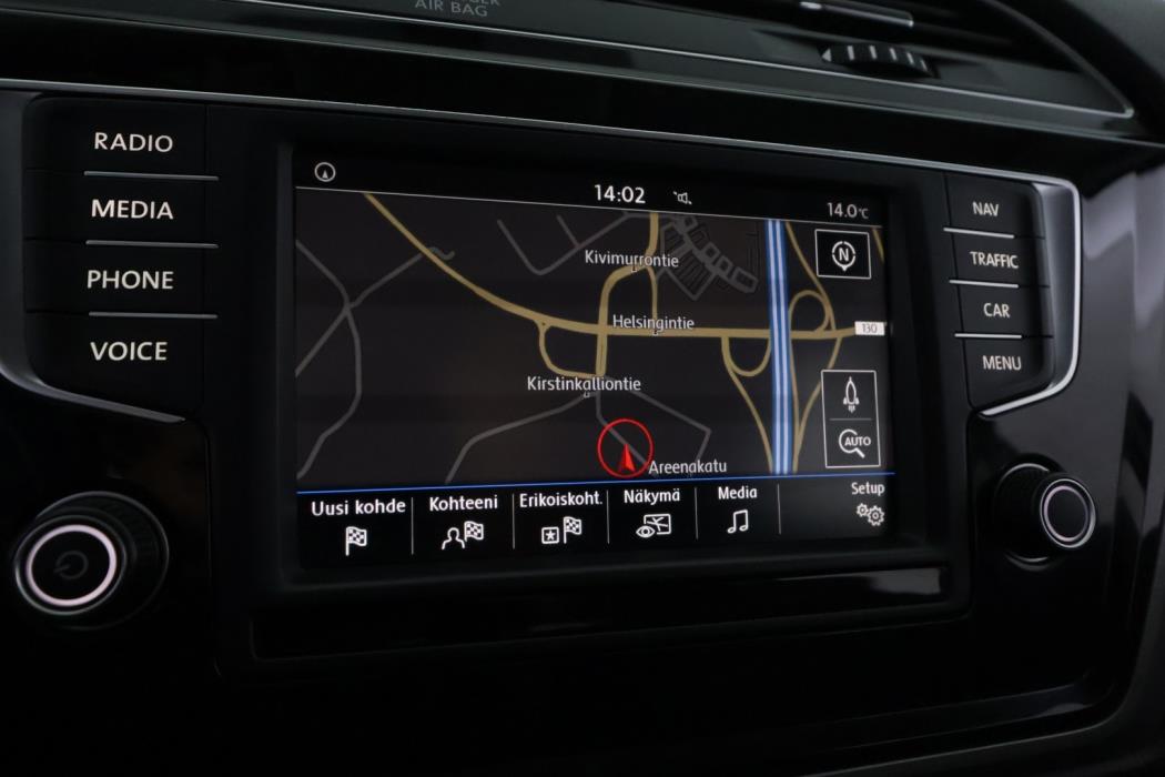 VOLKSWAGEN Touran 2017