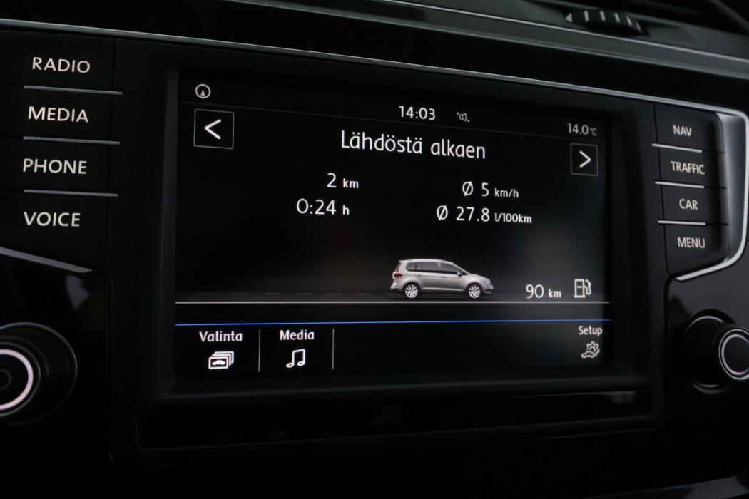 VOLKSWAGEN Touran 2017
